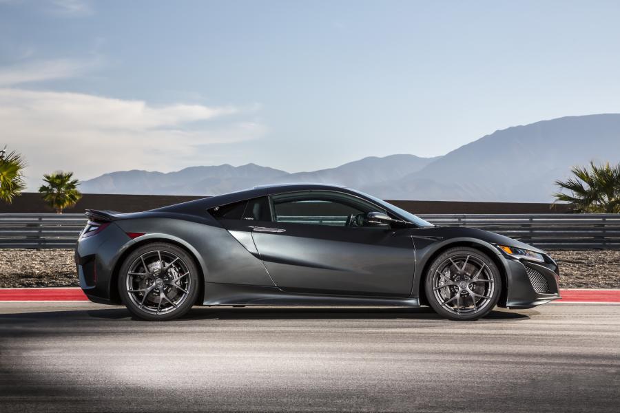  Acura NSX 2016 года  (NA) (фото 37 из 286)